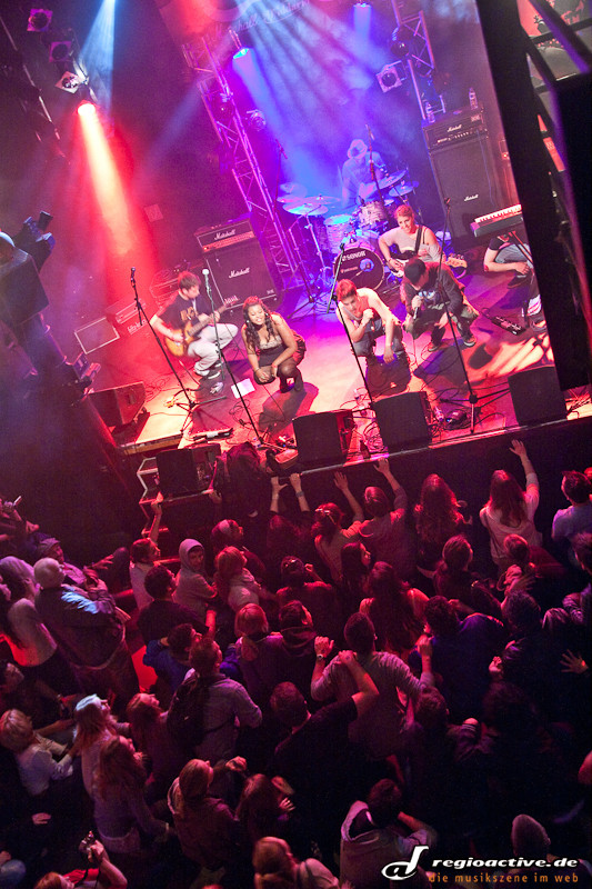 Enormverdadles (live in Hamburg, 2011)