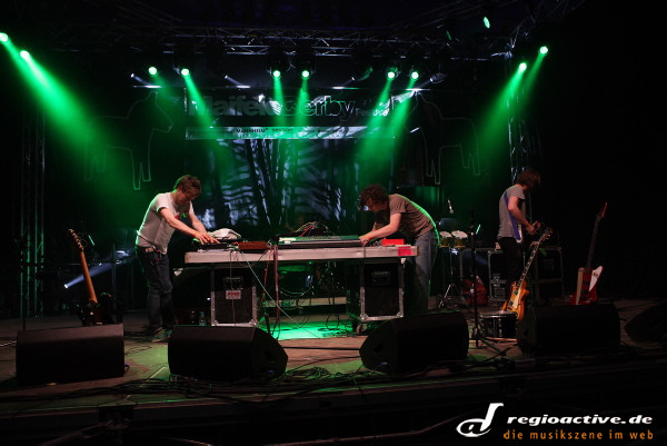 Fnessnej (live auf dem Maifeld Derby Festival-Samstag 2011)